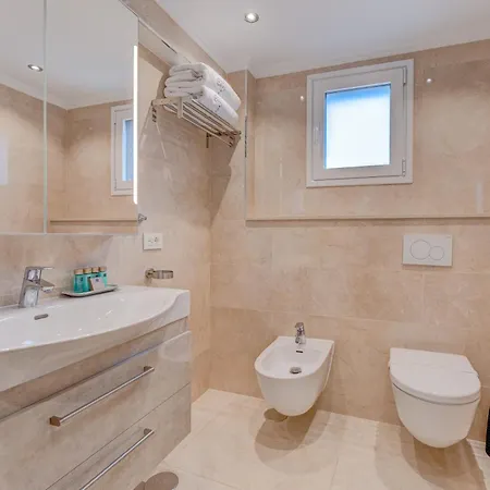 Augustas - Fabulous In Tenerife! *