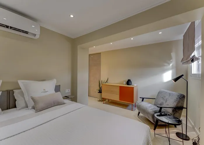 Augustas - Fabulous In Tenerife! *