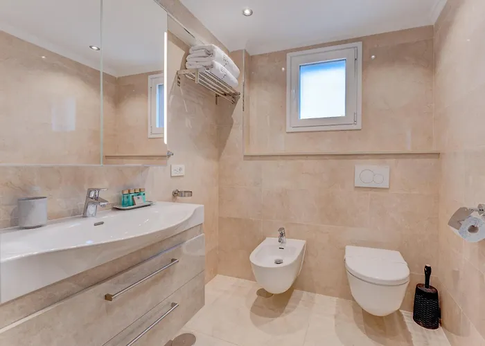 Augustas - Fabulous In Tenerife! *